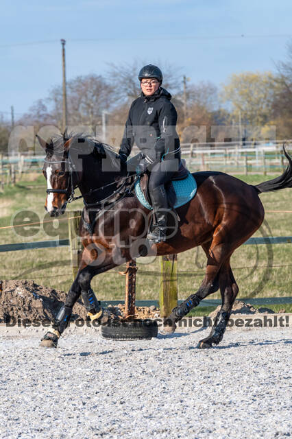 Gymnastik- Springen mit Karl-Heinz Nothofer beim RV Seydlitz Kamp 1884 e.V.