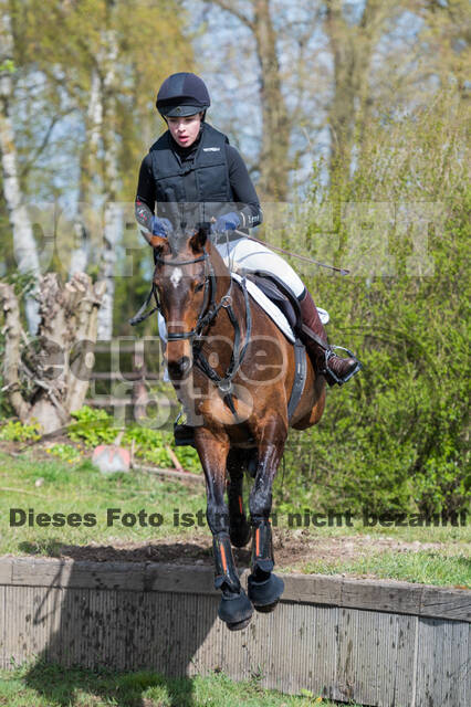 Lene Wachtler , Dolly Jumper H  