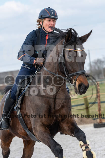 Gymnastik- Springen mit Karl-Heinz Nothofer beim RV Seydlitz Kamp 1884 e.V.