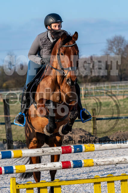 Gymnastik- Springen mit Karl-Heinz Nothofer beim RV Seydlitz Kamp 1884 e.V.