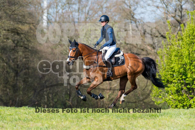 Pia Münker , Calmanda 5