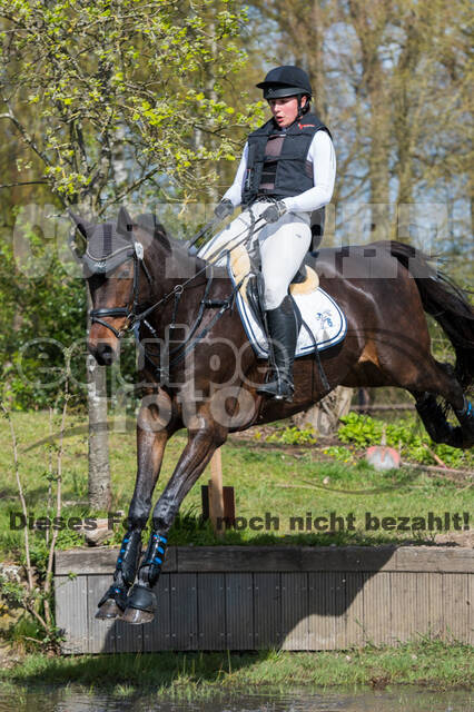 Lea Weber , Independent Star  