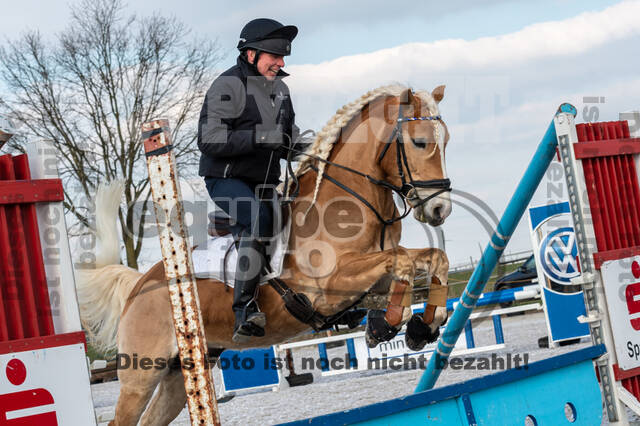 Gymnastik- Springen mit Karl-Heinz Nothofer beim RV Seydlitz Kamp 1884 e.V.