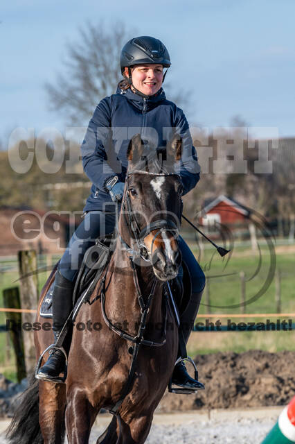 Gymnastik- Springen mit Karl-Heinz Nothofer beim RV Seydlitz Kamp 1884 e.V.