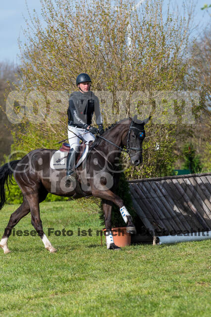 Arne Bergendahl , Rocky Noir 3