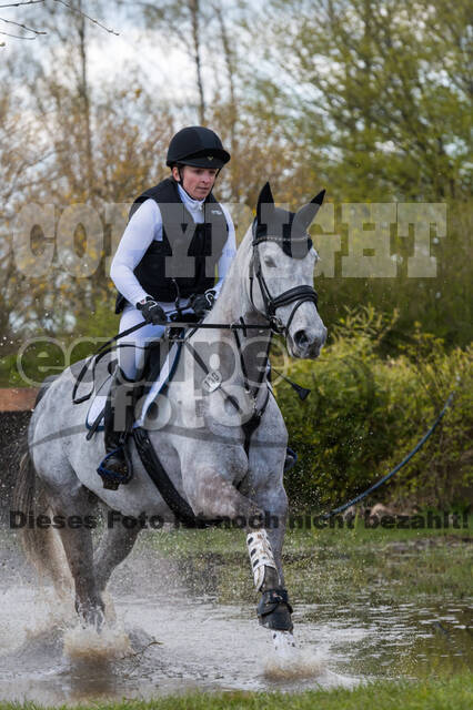 Laura Thomas , Die Mc Muck 