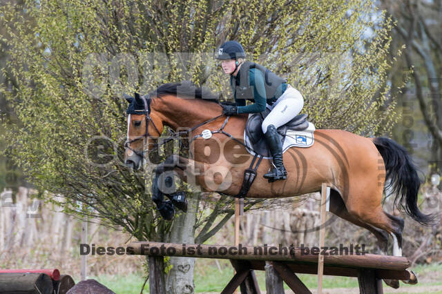Emma Brüssau , Tullibards Bennysambassador 