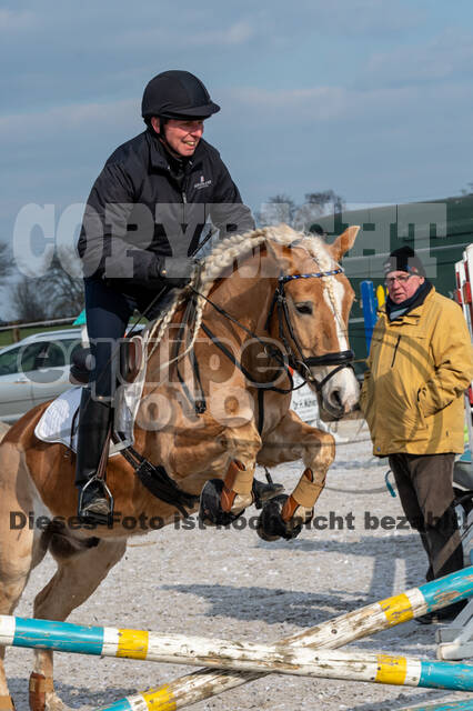Gymnastik- Springen mit Karl-Heinz Nothofer beim RV Seydlitz Kamp 1884 e.V.