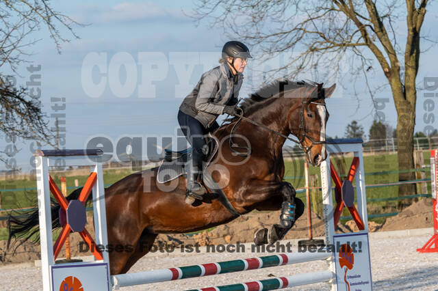 Gymnastik- Springen mit Karl-Heinz Nothofer beim RV Seydlitz Kamp 1884 e.V.