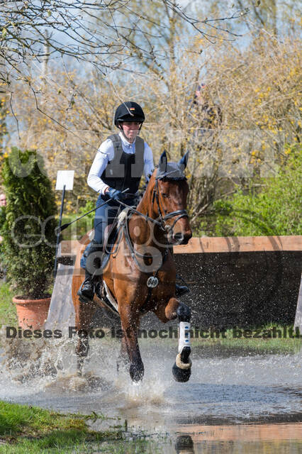 Jana Lehmkuhl , Boby Buster