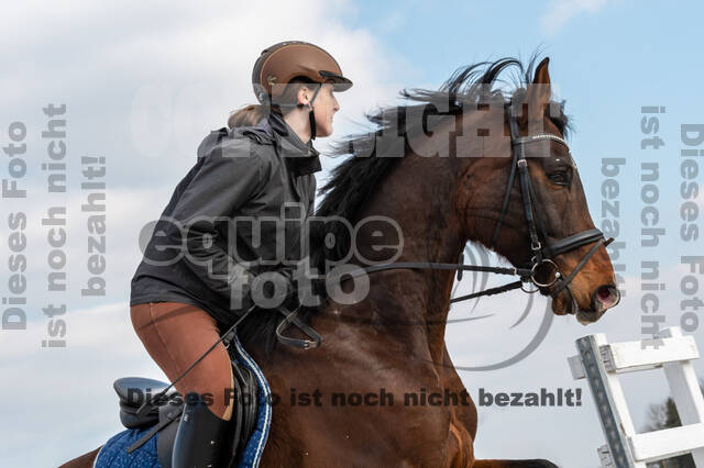 Gymnastik- Springen mit Karl-Heinz Nothofer beim RV Seydlitz Kamp 1884 e.V.