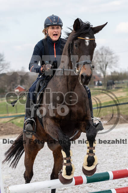 Gymnastik- Springen mit Karl-Heinz Nothofer beim RV Seydlitz Kamp 1884 e.V.