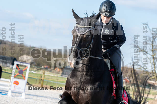 Gymnastik- Springen mit Karl-Heinz Nothofer beim RV Seydlitz Kamp 1884 e.V.