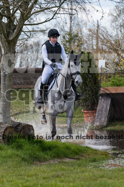 Laura Thomas , Die Mc Muck 