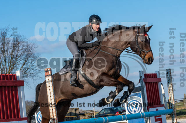 Gymnastik- Springen mit Karl-Heinz Nothofer beim RV Seydlitz Kamp 1884 e.V.