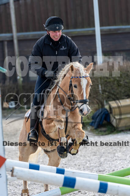 Gymnastik- Springen mit Karl-Heinz Nothofer beim RV Seydlitz Kamp 1884 e.V.
