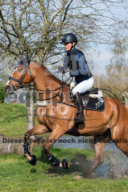 Pia Münker , Calmanda 5