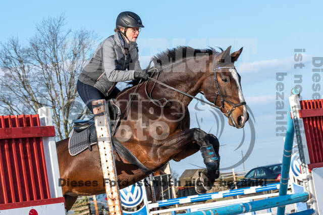 Gymnastik- Springen mit Karl-Heinz Nothofer beim RV Seydlitz Kamp 1884 e.V.
