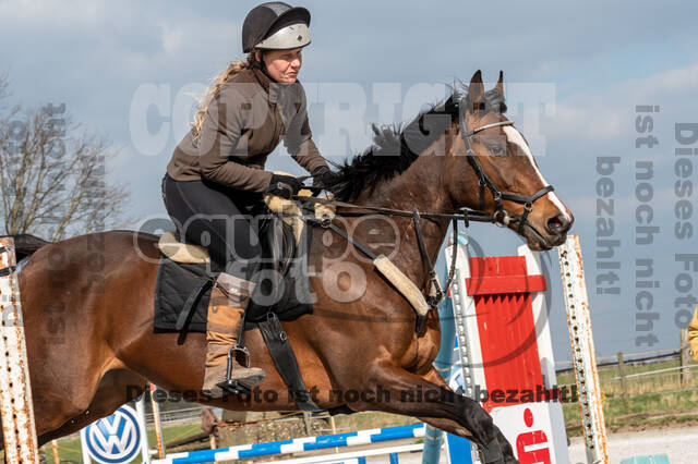 Gymnastik- Springen mit Karl-Heinz Nothofer beim RV Seydlitz Kamp 1884 e.V.