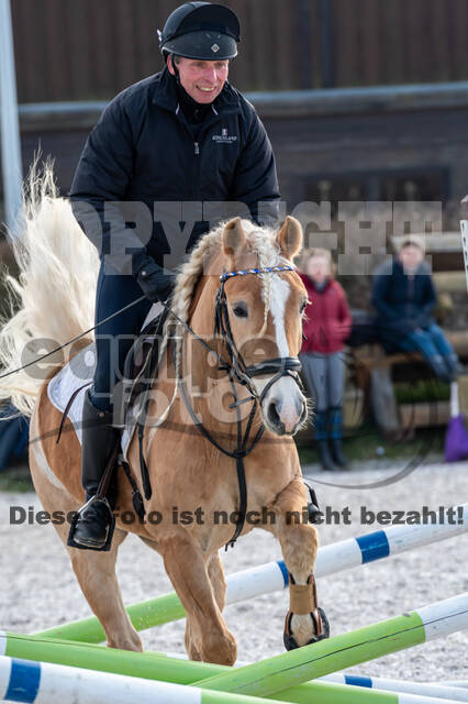 Gymnastik- Springen mit Karl-Heinz Nothofer beim RV Seydlitz Kamp 1884 e.V.