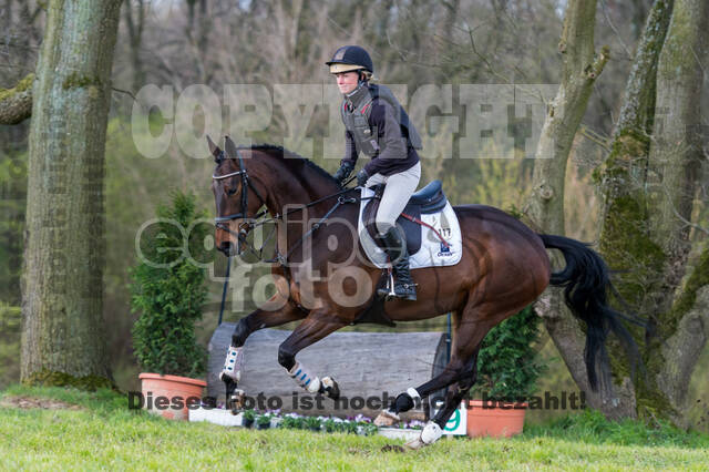 Sara Algotsson Ostholt , Cracks Chica VO