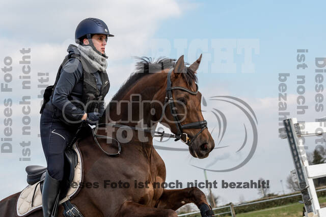 Gymnastik- Springen mit Karl-Heinz Nothofer beim RV Seydlitz Kamp 1884 e.V.