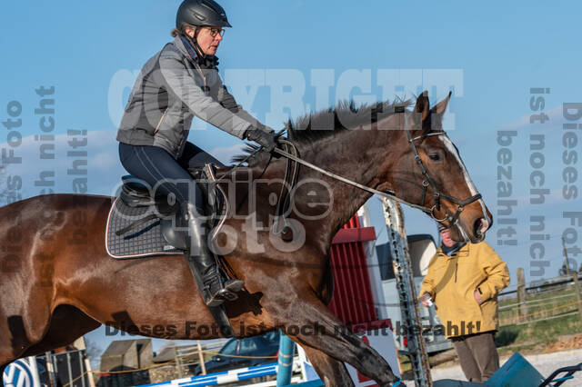 Gymnastik- Springen mit Karl-Heinz Nothofer beim RV Seydlitz Kamp 1884 e.V.