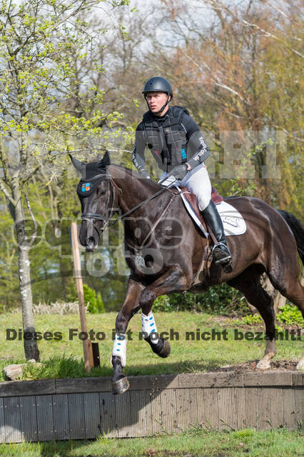 Arne Bergendahl , Rocky Noir 3