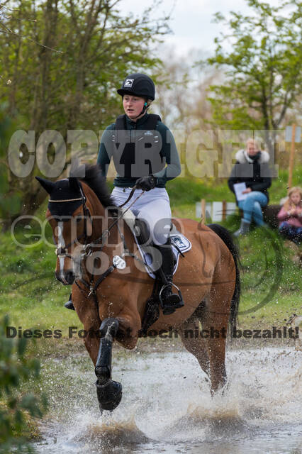 Emma Brüssau , Tullibards Bennysambassador 