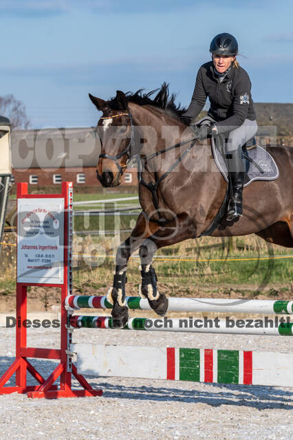 Gymnastik- Springen mit Karl-Heinz Nothofer beim RV Seydlitz Kamp 1884 e.V.