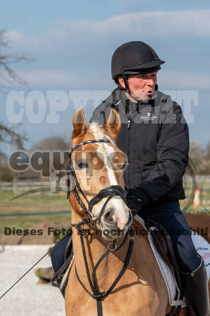 Gymnastik- Springen mit Karl-Heinz Nothofer beim RV Seydlitz Kamp 1884 e.V.