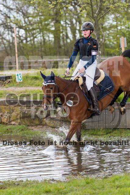 Antonia Dewes , Ace of Spades 5 