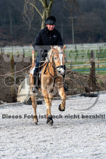 Gymnastik- Springen mit Karl-Heinz Nothofer beim RV Seydlitz Kamp 1884 e.V.