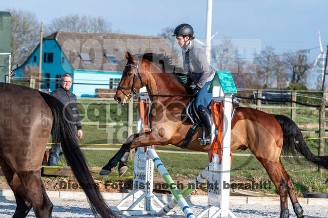 Gymnastik- Springen mit Karl-Heinz Nothofer beim RV Seydlitz Kamp 1884 e.V.