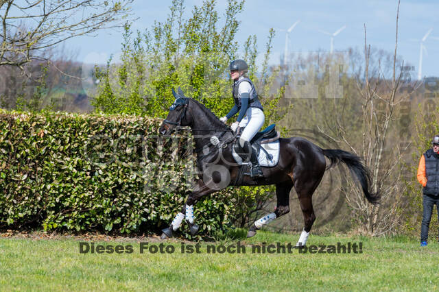 Anika Corte , Finest Fabina 