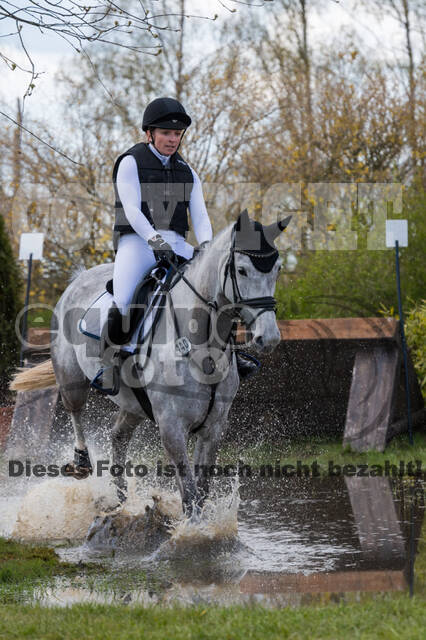 Laura Thomas , Die Mc Muck 