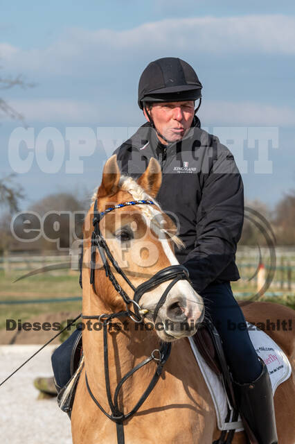 Gymnastik- Springen mit Karl-Heinz Nothofer beim RV Seydlitz Kamp 1884 e.V.